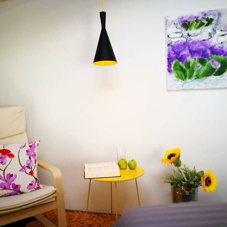 Cres Art Studio Kuning Apartment エクステリア 写真