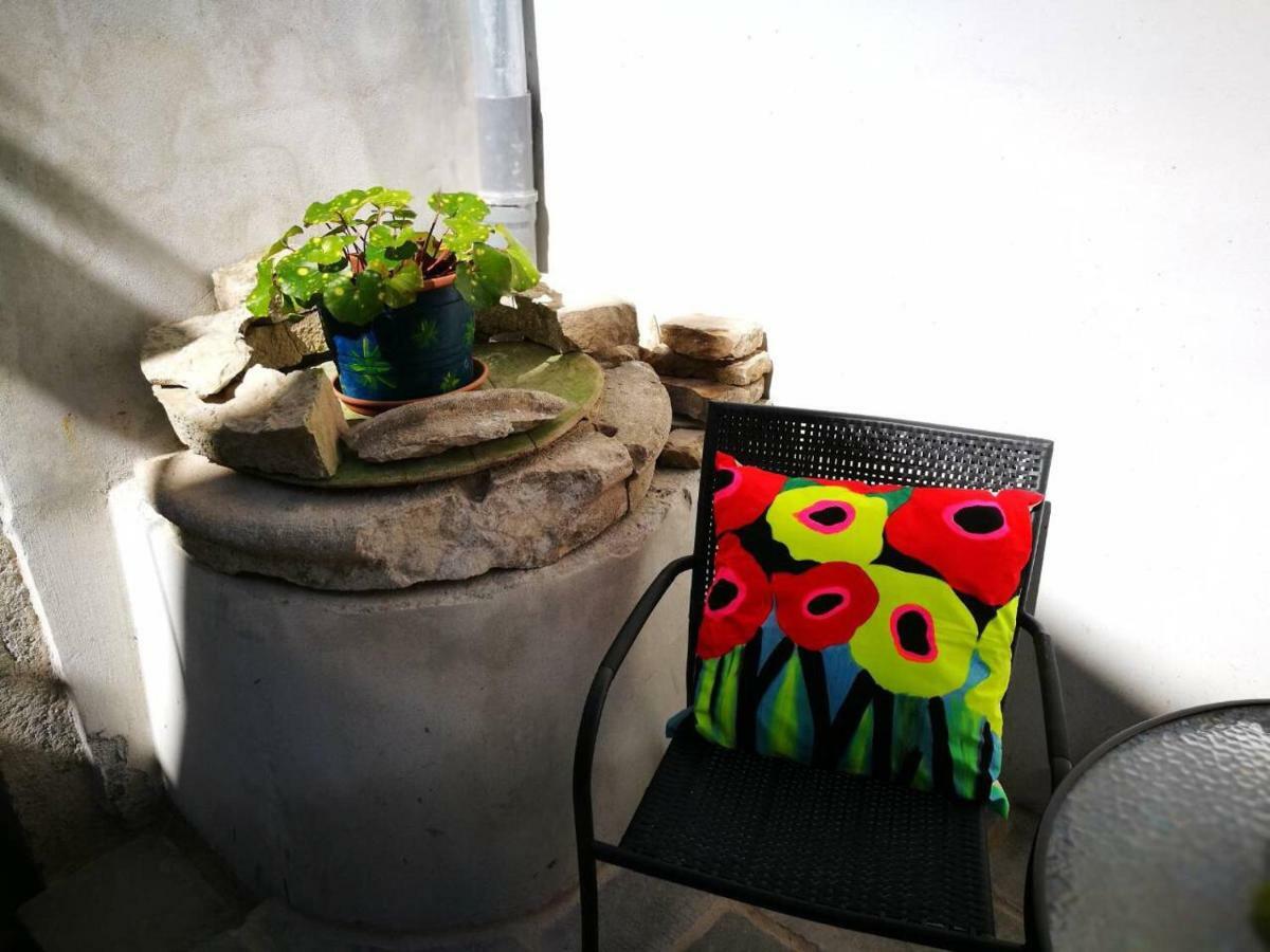 Cres Art Studio Kuning Apartment エクステリア 写真