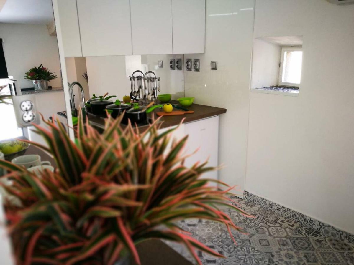 Cres Art Studio Kuning Apartment エクステリア 写真