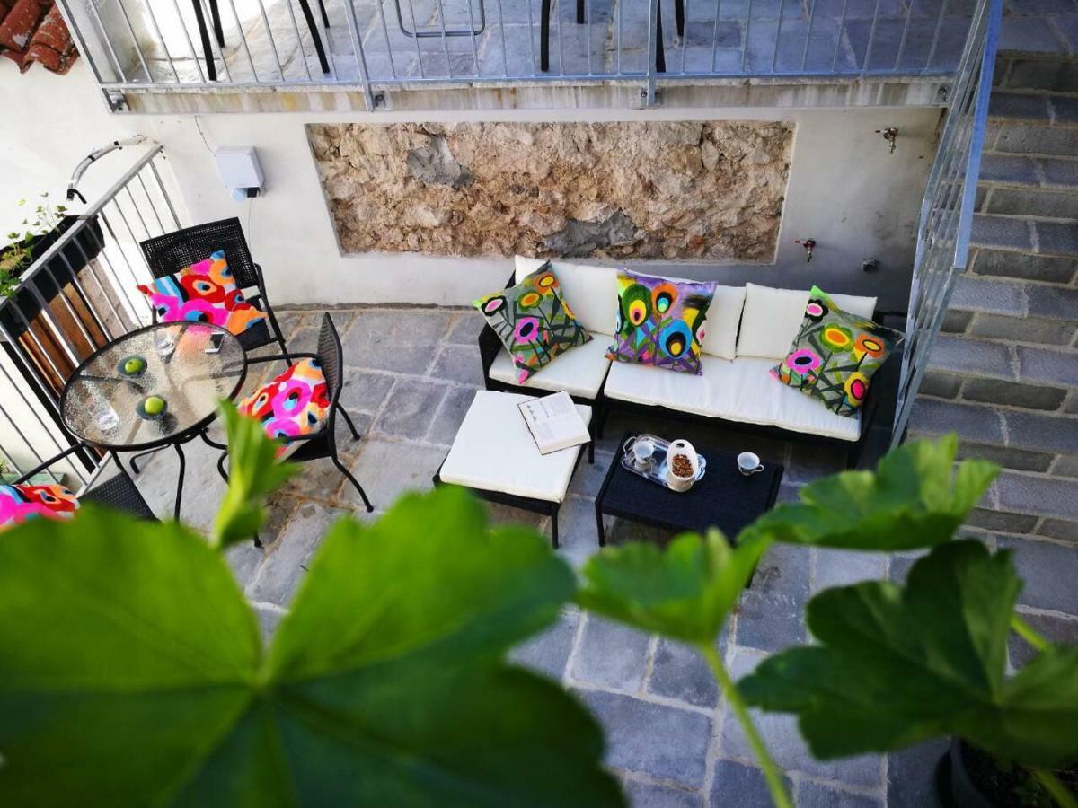 Cres Art Studio Kuning Apartment エクステリア 写真