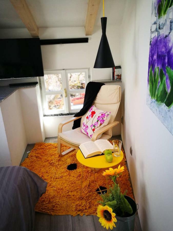 Cres Art Studio Kuning Apartment エクステリア 写真
